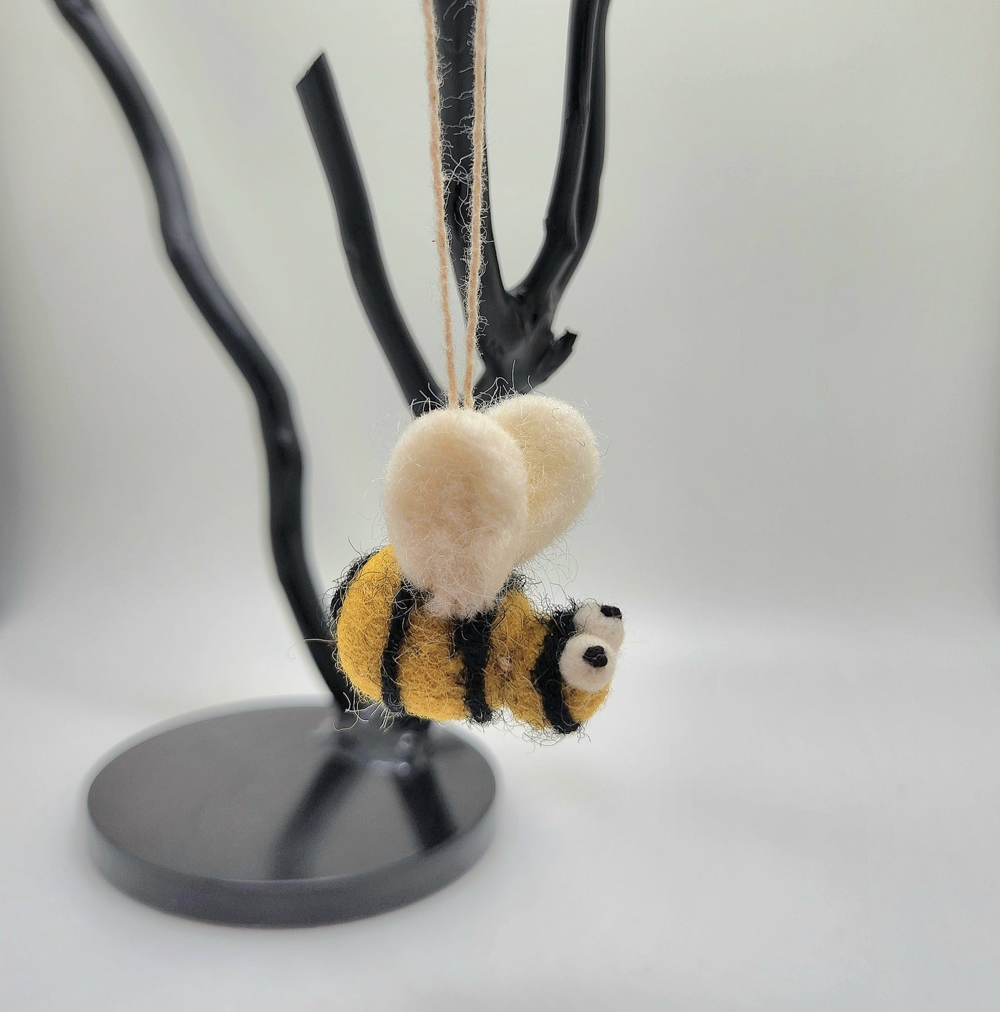 "Bees!" - Gry and Sif