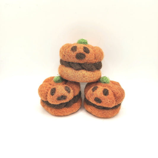 "Pumpkin Cream Puff" - Tara Treasures